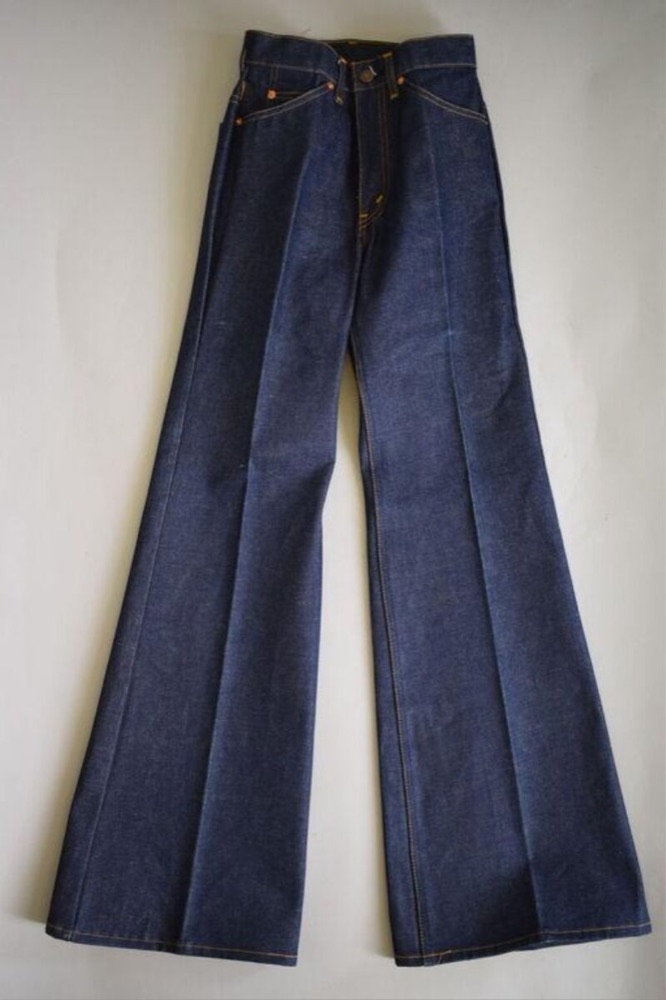 Джинсы-клёш Levi's из индиго-денима — клёш хиппи рубежа 1960–1970-х