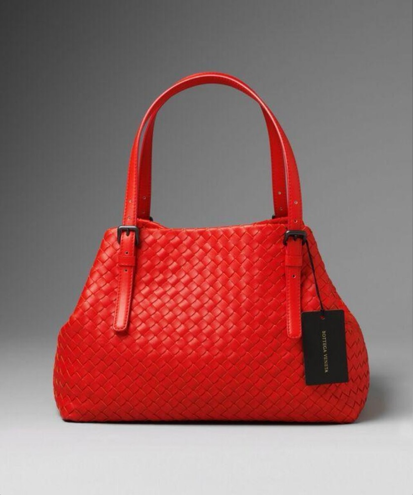 Сумка-тоут Bottega Veneta из плетёной кожи наппа (интречато), Италия