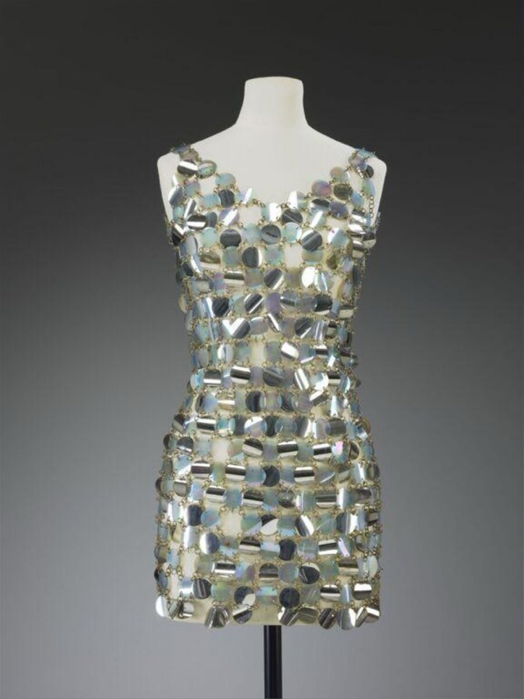 Платье Paco Rabanne из металлических дисков, 1967 — «невозможные» платья из металла