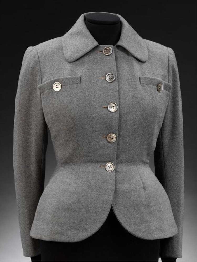 Жакет Christian Dior линии New Look с баской по бёдрам, 1947–1948